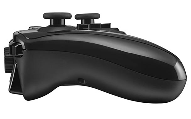 Mad Catz CTRLR (6)
